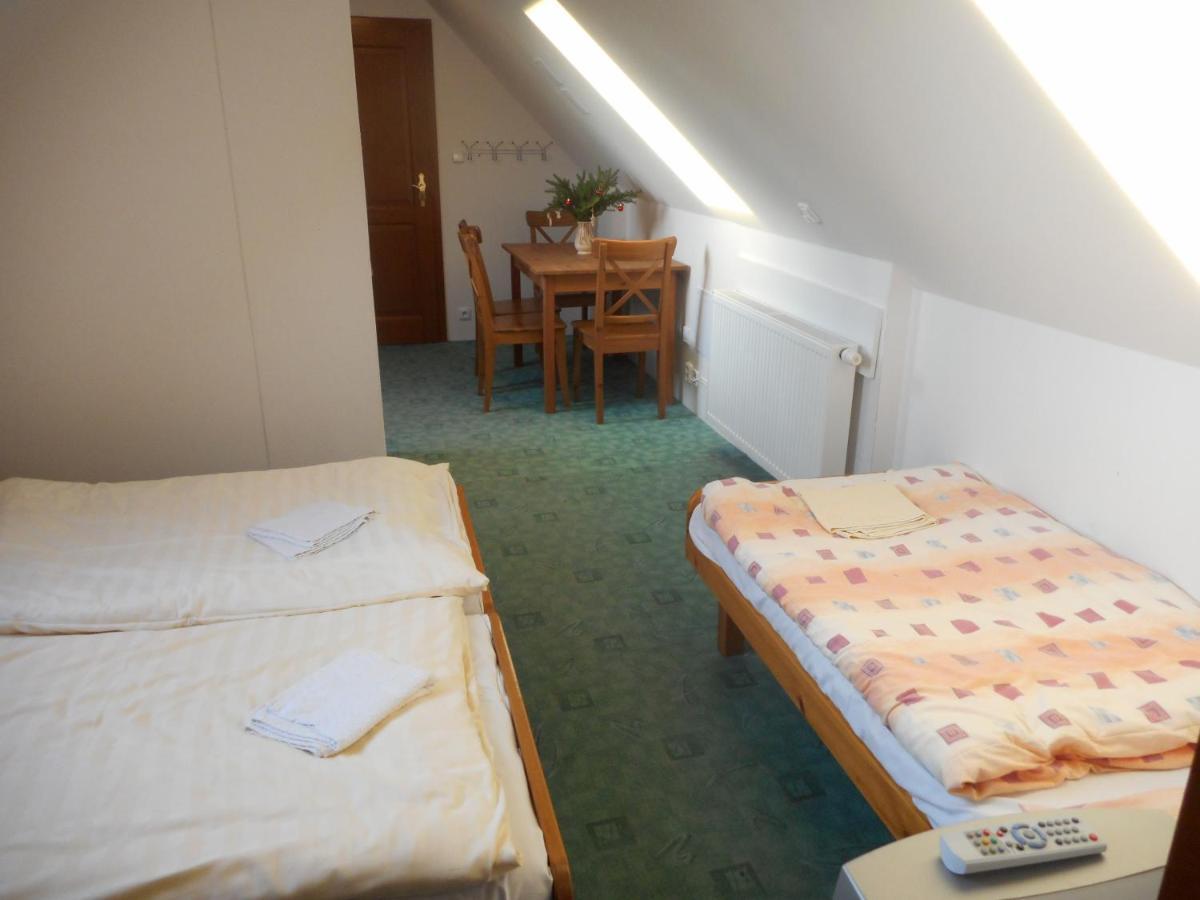 Chalupa A Apartmany Lojka Benecko Extérieur photo