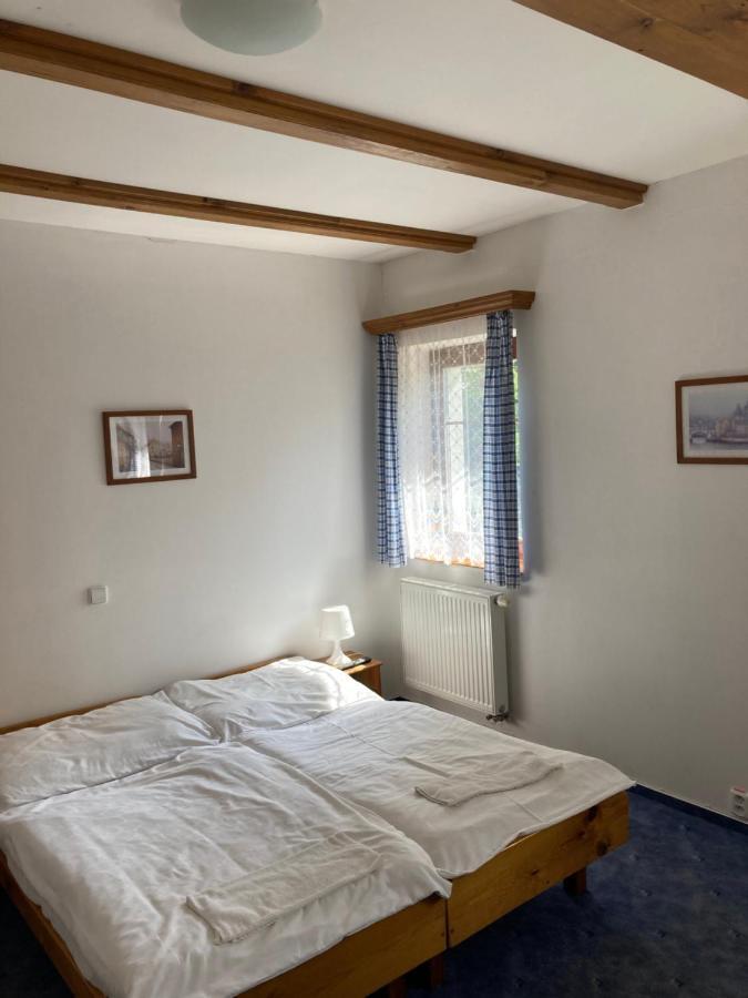 Chalupa A Apartmany Lojka Benecko Extérieur photo
